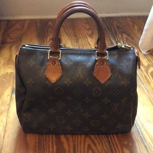 Louis Vuitton speedy 25